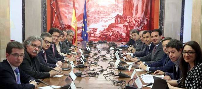 Los 'incapaces' no se ponen de acuerdo ni para reducir los gastos de la campaña