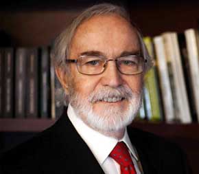 Manuel del Río, arquitecto, autor de “ Caminando y construyendo entre reyes: Historias y obras del último arquitecto de la casa de su Majestad el Rey”