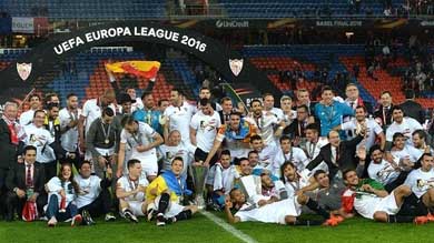 El fútbol español arrasa en Europa y ha ganado todos los títulos desde la Supercopa 2013/14
