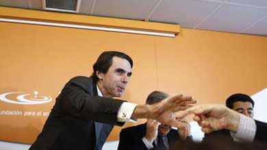 Aznar avisa que los países más corruptos son aquellos donde el populismo ha llegado al poder 