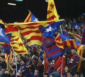 El juez estima el recurso del Barça y permitirá las esteladas en el Calderón