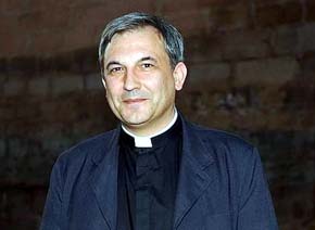La justicia vaticana condenó al obispo español del Opus Dei Lucio Vallejo Balda a 18 meses de cárcel 