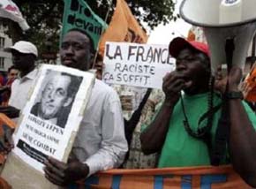 Imagen de archivo de una manifestación de protesta de inmigrantes en Francia...