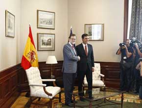 Rajoy, con Sánchez, en el encuentro de este miércoles