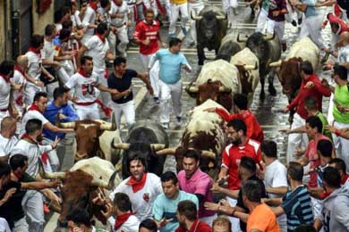 Siguen las denuncias por agresiones sexuales y violaciones en fiestas de San Fermín