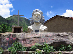 Escultura a la memoria del Ché, en la localidad de La Higuera, en Bolivia