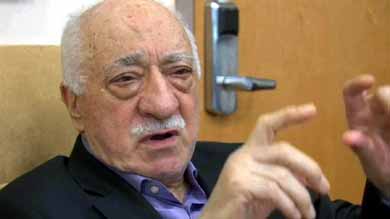 'Hay un ligera posibilidad de que fuera un golpe escenificado', aseguró el clérigo Gülen.