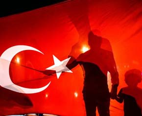 Erdogan decreta el arresto del militar que era su asistente personal