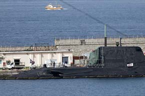 El Reino Unido pide disculpas a España por el accidente de un submarino nuclear en Gibraltar