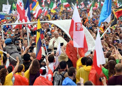 'Un corazón misericordioso se abre para recibir al prófugo y al migrante', afirmó Francisco.