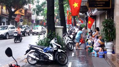 Hanoi (Vietnam) Encanto colonial francés a orillas del río Rojo