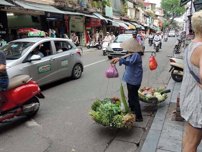 Hanoi (Vietnam) Encanto colonial francés a orillas del río Rojo