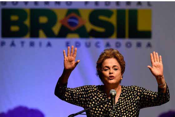 Comisión que juzga a Rousseff aprueba el informe que pide su destitución