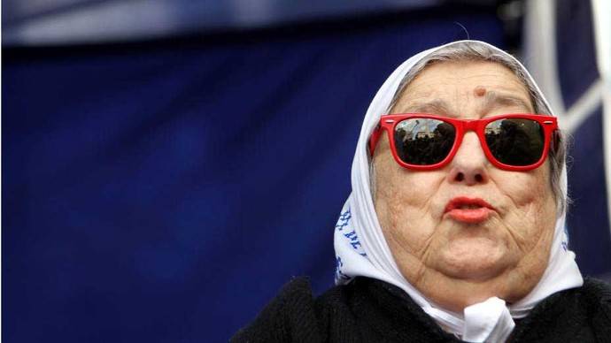 La líder de la organización de DDHH argentina Madres de Plaza de Mayo, Hebe de Bonafini, tiene 87 años de edad