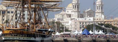 Cádiz vive a lo grande la gran regata 2016