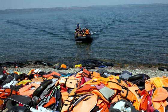 Desde principios de año unas 4.000 personas han perdido la vida cuando intentaban cruzar el Mediterráneo.