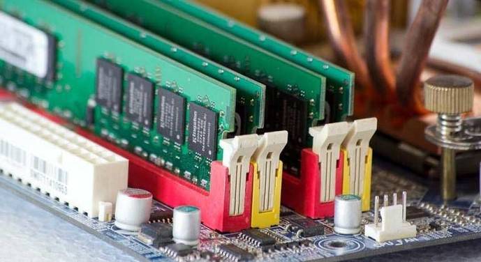 La ciencia busca desarrollar chips de memoria mil veces más rápidos que los actuales