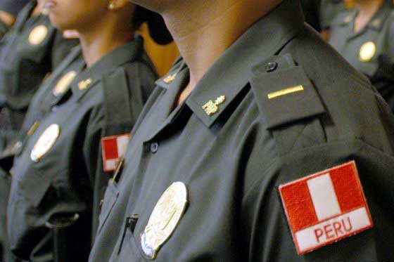 Perú: investigan a 100 policías por ejecuciones extrajudiciales