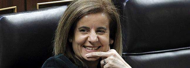 La ministra de Empleo Fátima Báñez asume las competencias de Sanidad en sustitución de Alonso