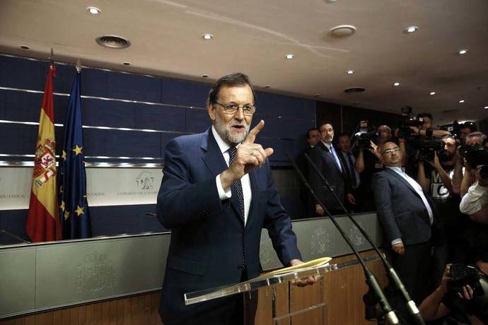 Mariano Rajoy comparece ante la prensa después de la reunión con Pedro Sánchez