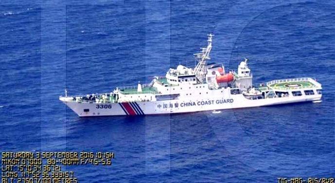 Las fotos publicadas por Filipinas del barco chino.