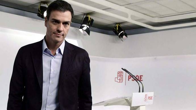 Los socialistas españoles debaten entre dudas si dan el Gobierno a Rajoy