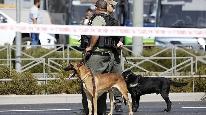 Ataque armado desde un vehículo deja dos muertos en Jersusalén