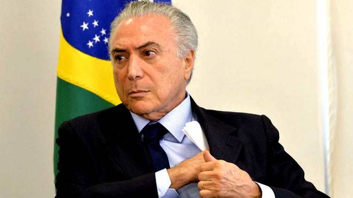Temer considera 'inadmisible' que corte electoral lo juzgue junto a Roussef