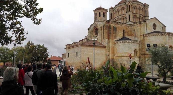 FEPET, la Federación Española de periodistas de Turismo y Gastronomía ha visitado la expo 'Las Edades del Hombre'