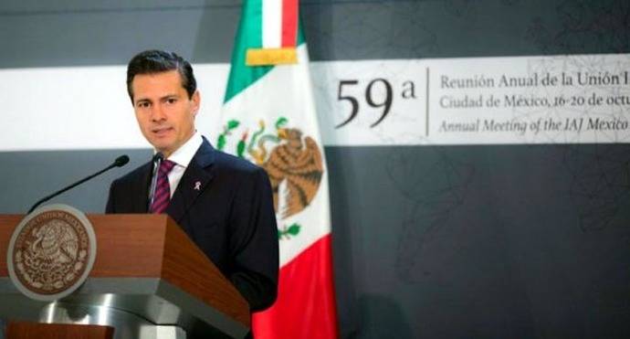 El presidente de México, Enrique Peña Nieto, durante el evento en el que rechazó el asesinato de Bermúdez.