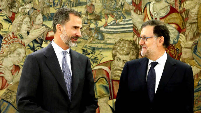 Rajoy acepta encargo de Felipe VI para formar gobierno en España