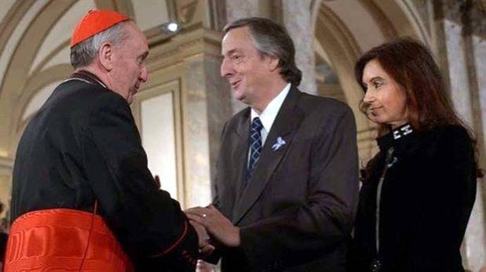 El papa Francisco relató en un libro su relación con Néstor Kirchner. 