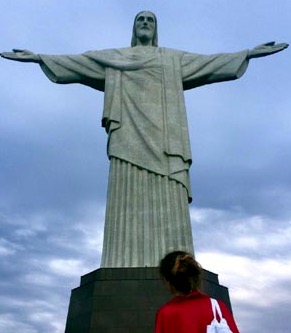 Leyenda del Cristo Redentor: La viajera y el abrazo