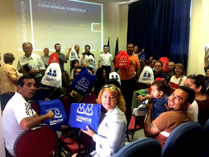 En Arica: Charla de Conciencia Turística