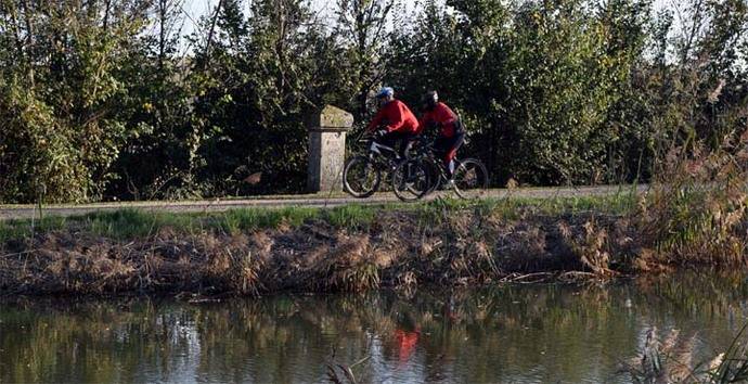 El Canal de Castilla, protagonista en INTUR de la mano de la Ruta del Vino Cigales