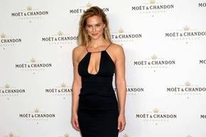 Bar Refaeli, deslumbrante en Madrid