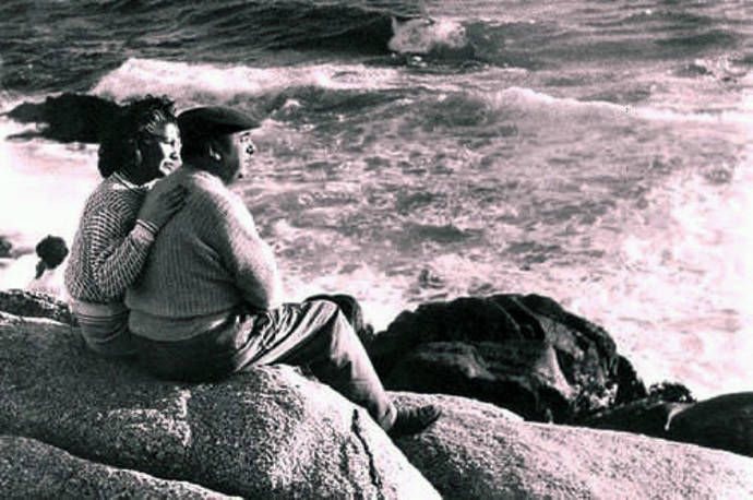 'Amo tus pies porque anduvieron sobre la tierra y sobre el viento y sobre el agua, hasta que me encontraron'