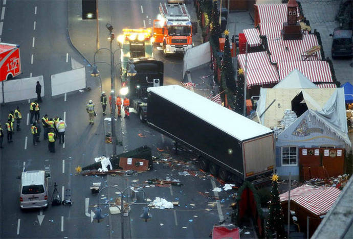 El español herido en Berlín: 'Oí al camión chocando, me giré y lo tenía en mi cara'