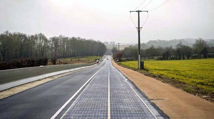 Francia inaugura el primer tramo de carretera solar del mundo
