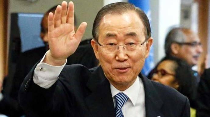 Ban Ki-moon salió por última vez de la sede de la ONU en medio del aplauso del personal de la Organización y de muchos embajadores acreditados