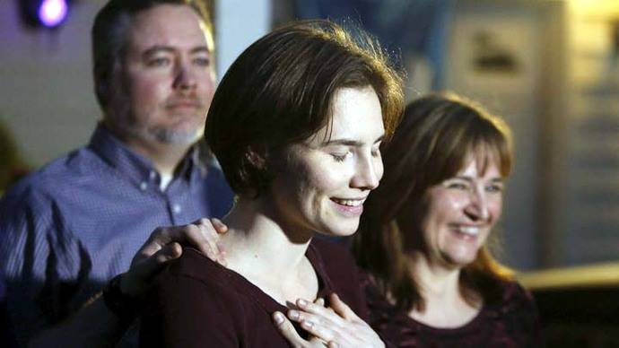 Amanda Knox y el italiano Raffaele Sollecito