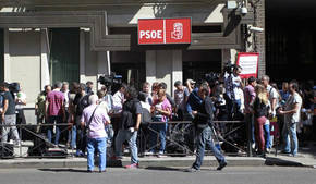 El nuevo PSOE que proponen los 'sabios' de la gestora: abierto, antisecesionista y antipopulista