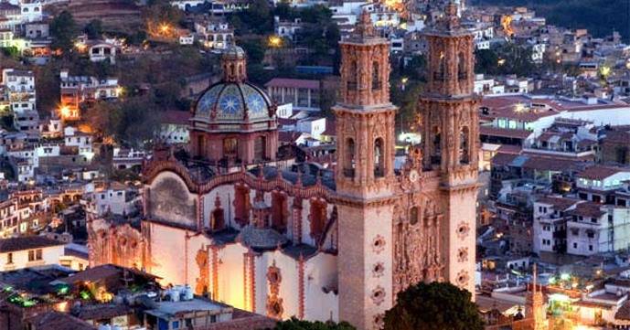 Iglesia de Santa Prisca en Taxco.