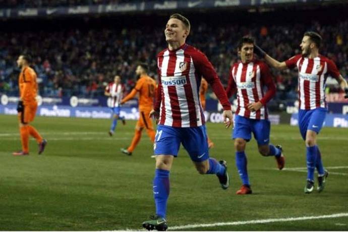 Kevin Gameiro celebrando el segundo gol del encuentro