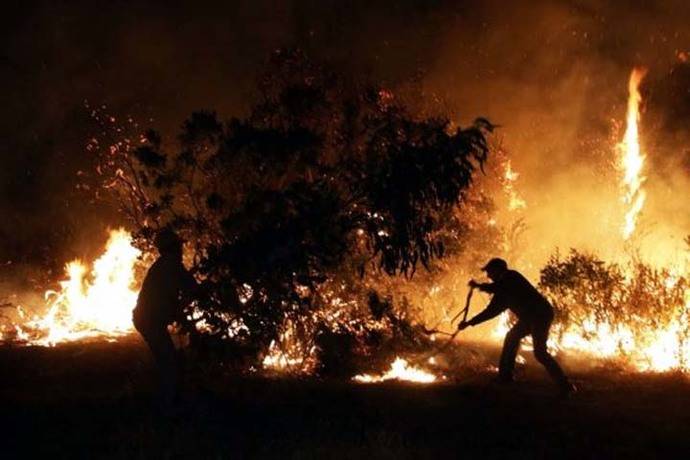 Chile: Combaten 91incendios forestales con casi 24.500 hectáreas quemadas