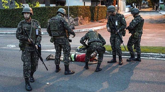 Brasil: El Ejército no logra frenar la violencia en las calles