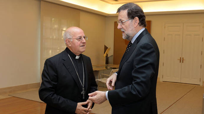 Ricardo Blázquez, presidente de la Conferencia Episcopal, junto al presidente del Gobierno, Mariano Rajoy