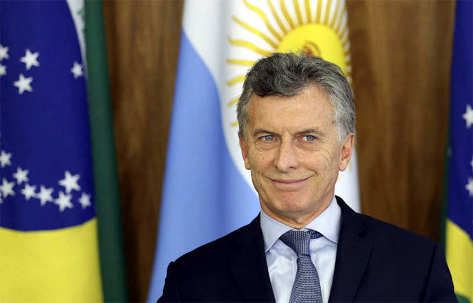 Polémica en Argentina por decisión de Gobierno de bajar aumento de pensión