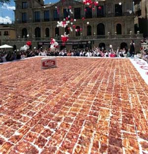 El plato de jamón más grande del mundo