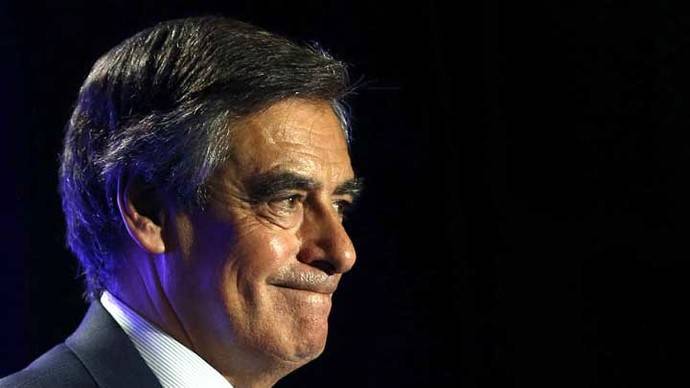 Juppé se perfila como candidato presidencial si Fillon se retira